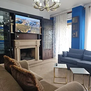 the-view-skanderbeg-square-apartment.albaniahotels.org/
